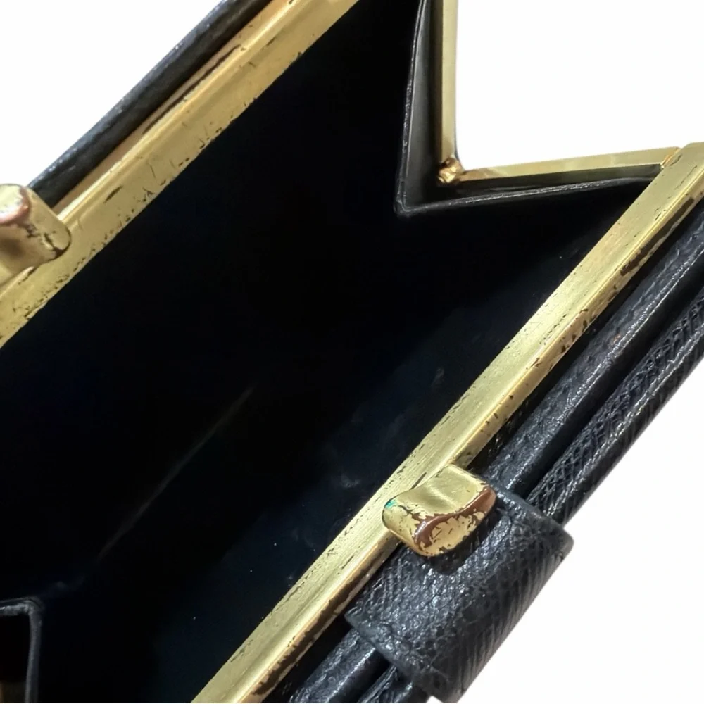 Coach‎ VINTAGE Black Kisslock Bifold Wallet